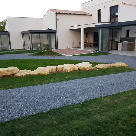 Alolival Bed and Breakfast 3*